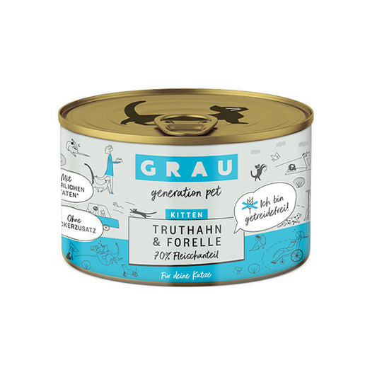 Chat gris, chaton, poulet et canard